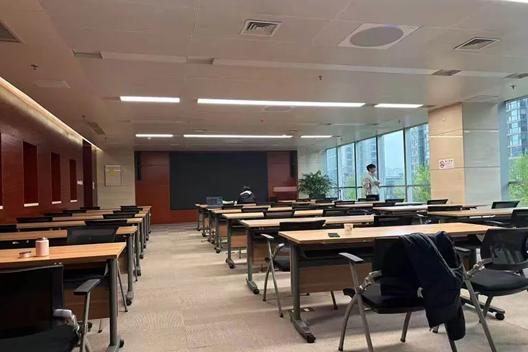 上海前滩科技企业培训室案例-禹亮科技