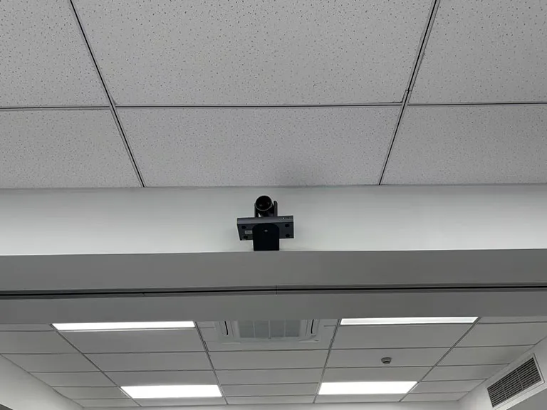 1786334507906323.webp 思必驰C40T 4K会议摄像机,用于大型会议室麦摄联动与演讲者跟踪