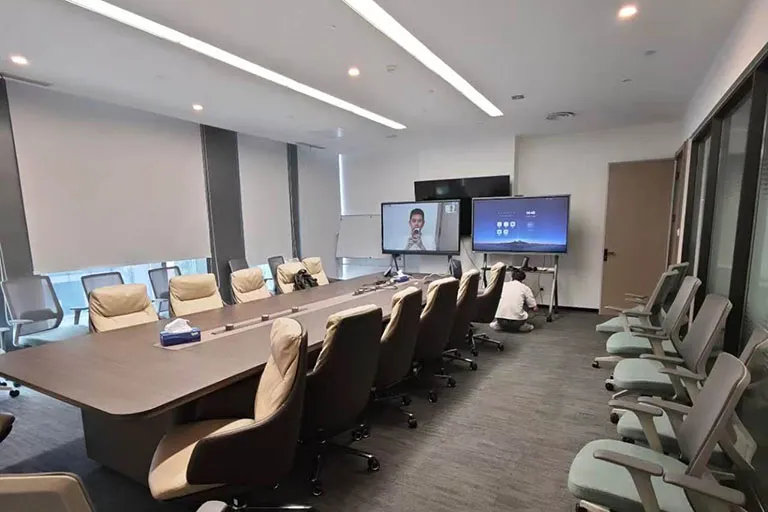 1789627421172311.webp 上海禹亮科技中型会议室案例