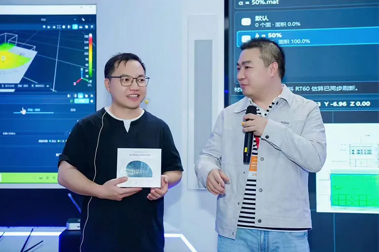 1789984389678596.webp AutoAngle / VosPro 上海站线下技术交流禹亮科技为现场介绍思必驰MA600D麦克风