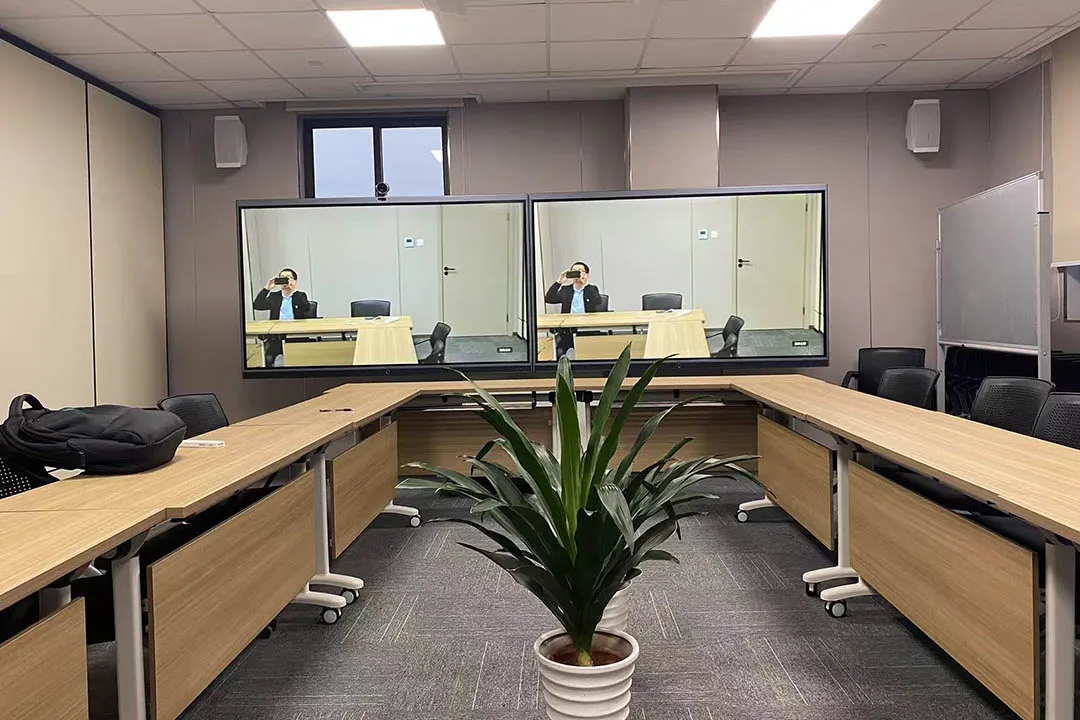 某金融支付企业跨地区协作升级：亿联 MeetingBoard 86 双屏一体机案例